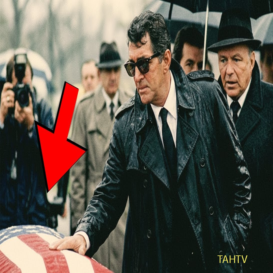 El día que Dean Martin enterró su alma con Dino Jr. — El funeral que acabó con el Rey