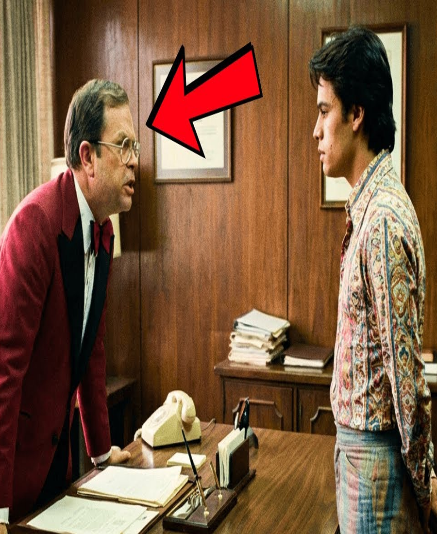 Raúl Velasco le dijo a Juan Gabriel: “Cambia tu Música o Vete de Aquí” — La Respuesta de Juan…