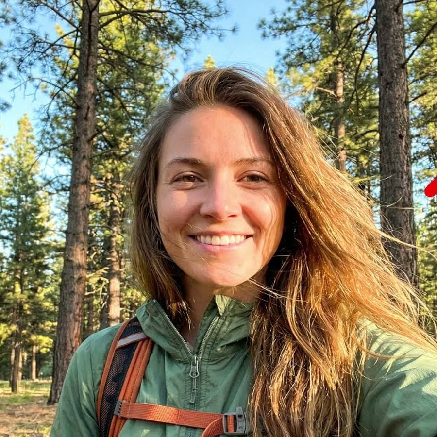 Turista desapareció en Arizona. Fue encontrado tres años después en lo profundo del bosque, luciendo extremadamente delgado y cansado.